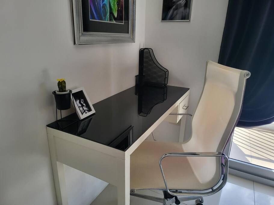 Kandi Tower 3, Premium 1Br With 2Cr & 2 Balcony. Angeles Esterno foto