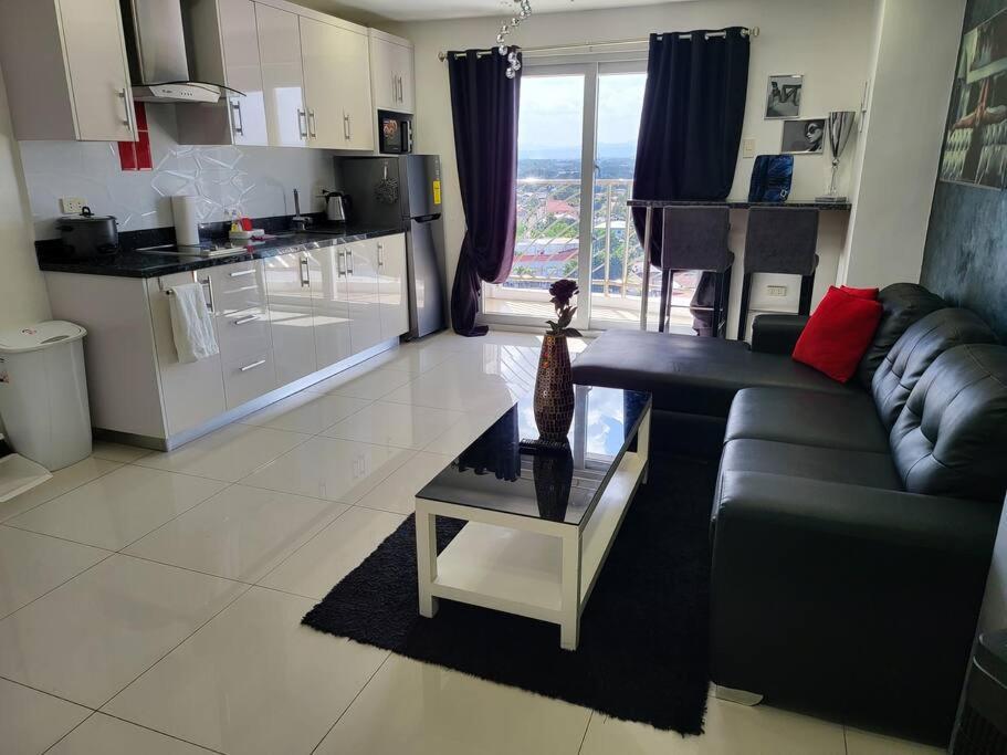 Kandi Tower 3, Premium 1Br With 2Cr & 2 Balcony. Angeles Esterno foto