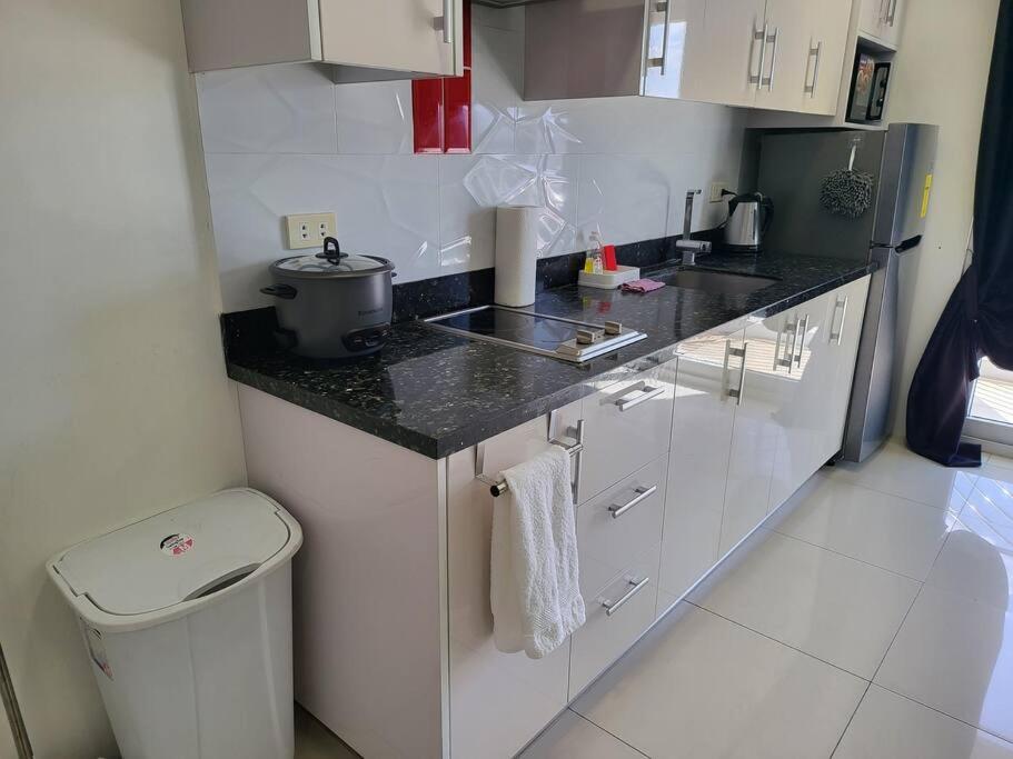 Kandi Tower 3, Premium 1Br With 2Cr & 2 Balcony. Angeles Esterno foto
